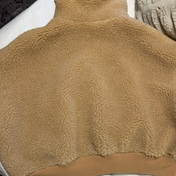 Teddy 🧸 Cropped Jacket - Picture 2 of 6